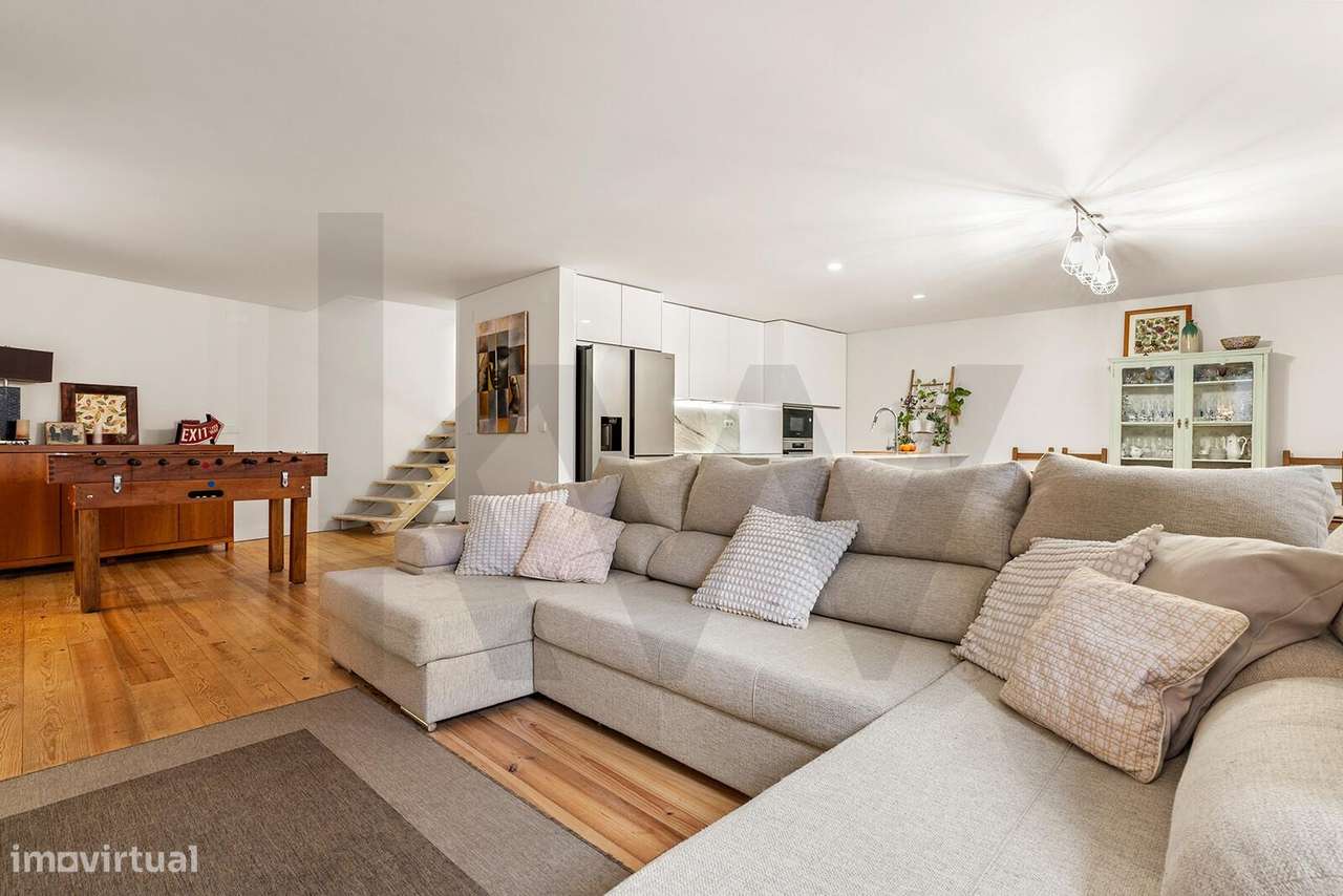 Charmosa moradia T3 reabilitada com Terraço e Rio Tejo no horizonte na - Grande imagem: 4/25