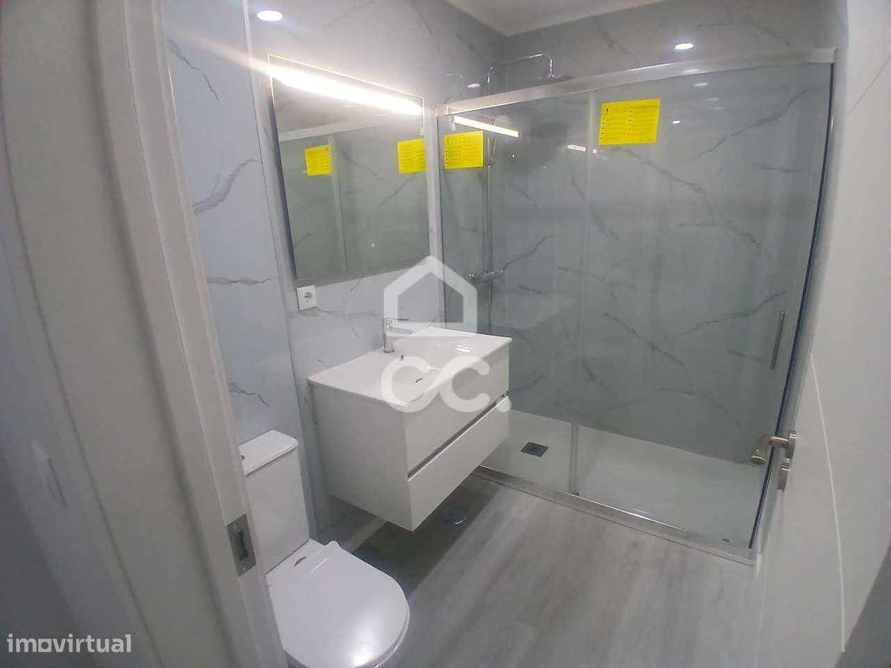 APARTAMENTO T2 PARA VENDA EM CORROIOS-17
