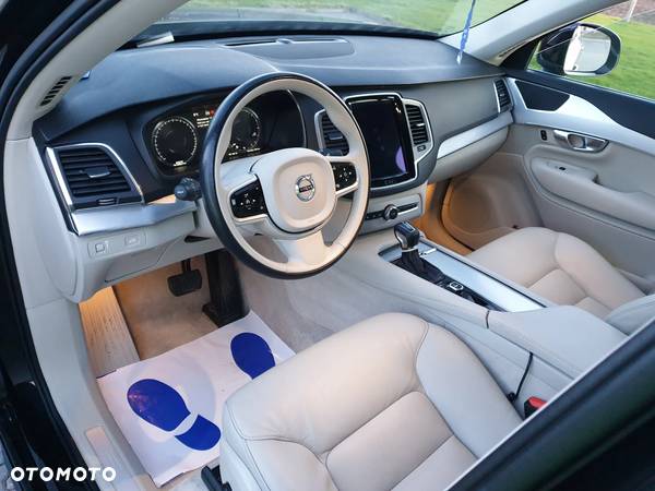 Volvo XC 90 D4 FWD Kinetic 7os - 23