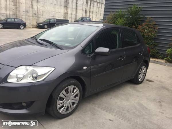 Toyota auris 1.4 d4d de 2008 para peças - 2