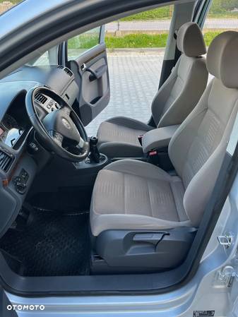 Volkswagen Touran 1.4 TSI Highline - 8