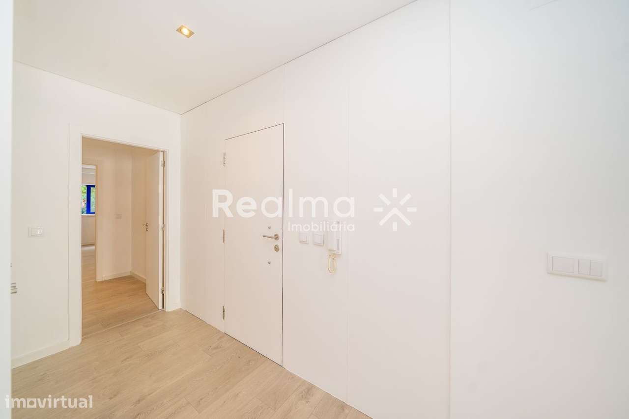 Apartamento T2 Renovado - S.José de S.Lazaro-17
