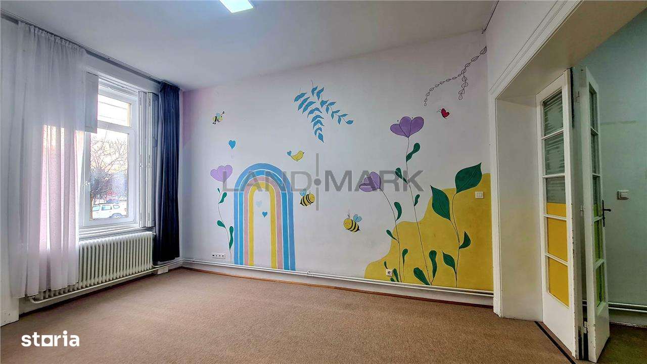 Casa cu 10 camere de vanzare,  zona Semicentrala,-7