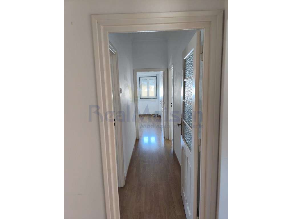 Vende-se Apartamento T4 na Amoreira - Cascais-10