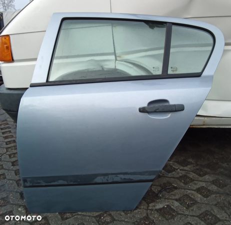 Drzwi lewe tył Opel Astra H lift 2008r. Z163 - 1