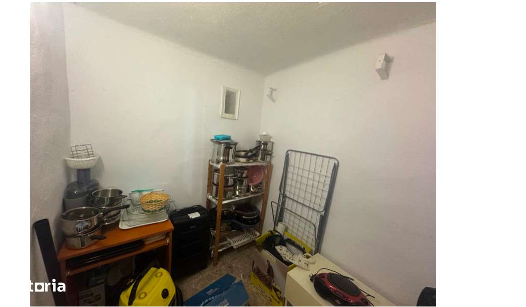 Vand Casa si Pivnita, 2 Camere, Zona Gusterita - Imagine principală: 5/17