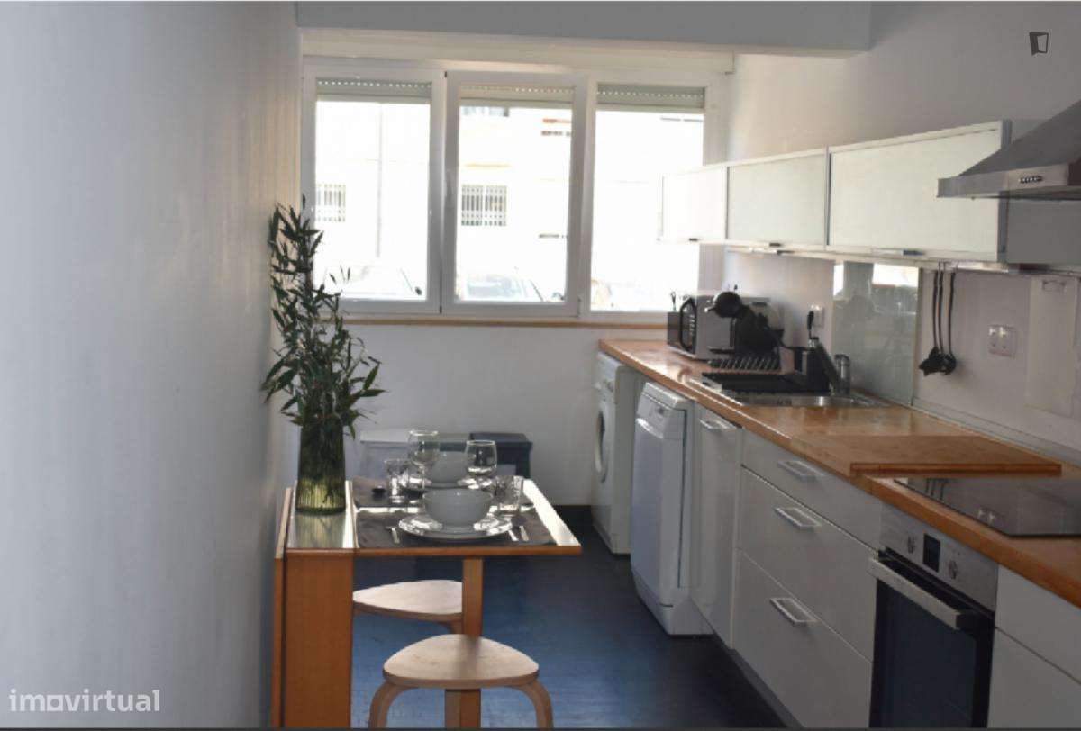 Quarto - localizado em Carcavelos Lisbon - Grande imagem: 4/9