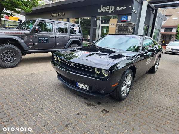 Dodge Challenger - 10