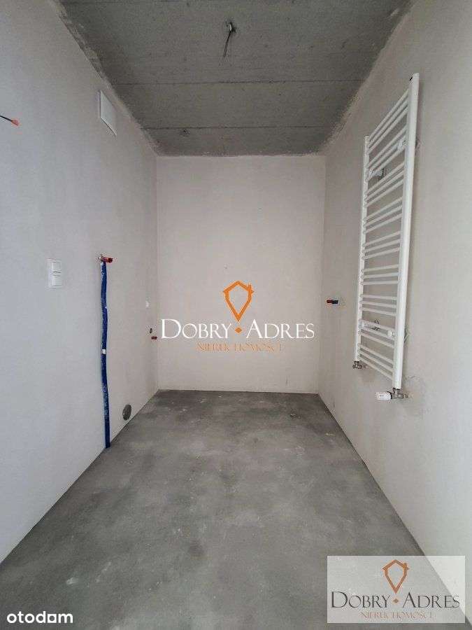 3 pokojowe mieszkanie + komórka + garaż - stan dew-9