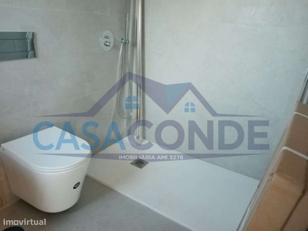 Moradia Isolada Duplex C/Piscina-32