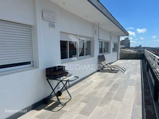 Atelier com Terraço - Centro do Porto