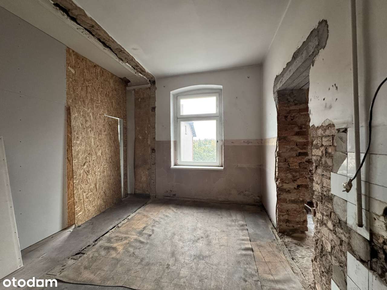 Do remontu! Łazarz, 2 pokoje, 2 piętro, pełna rewitalizacja kamienicy