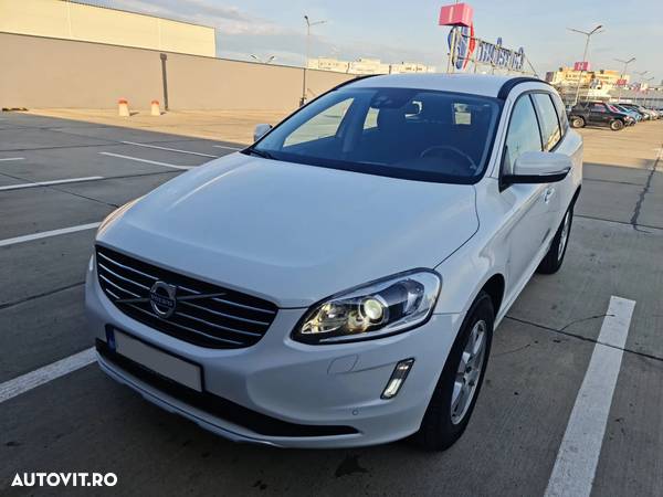 Volvo XC 60 D5AWD Start-Stop Kinetic - 2