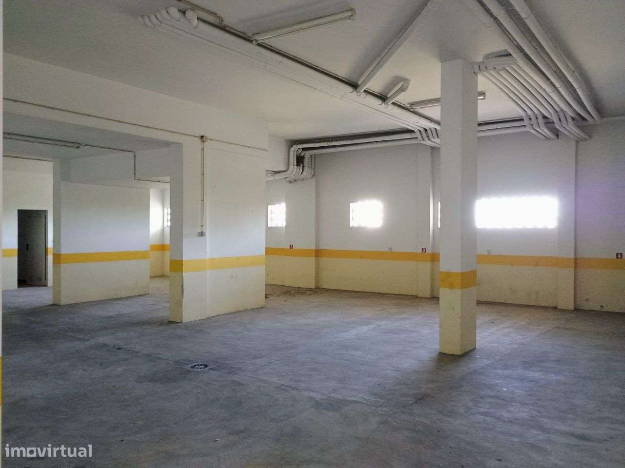 Oportunidade! Garagem Total 225m2 S.Domingos Santarém-O Próprio-5