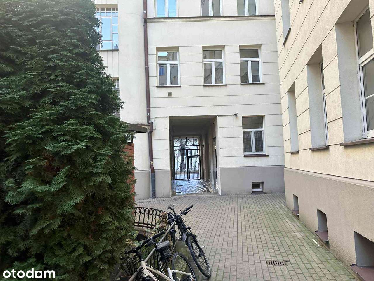 Kawalerka w prestiżowej kamienicy!-1