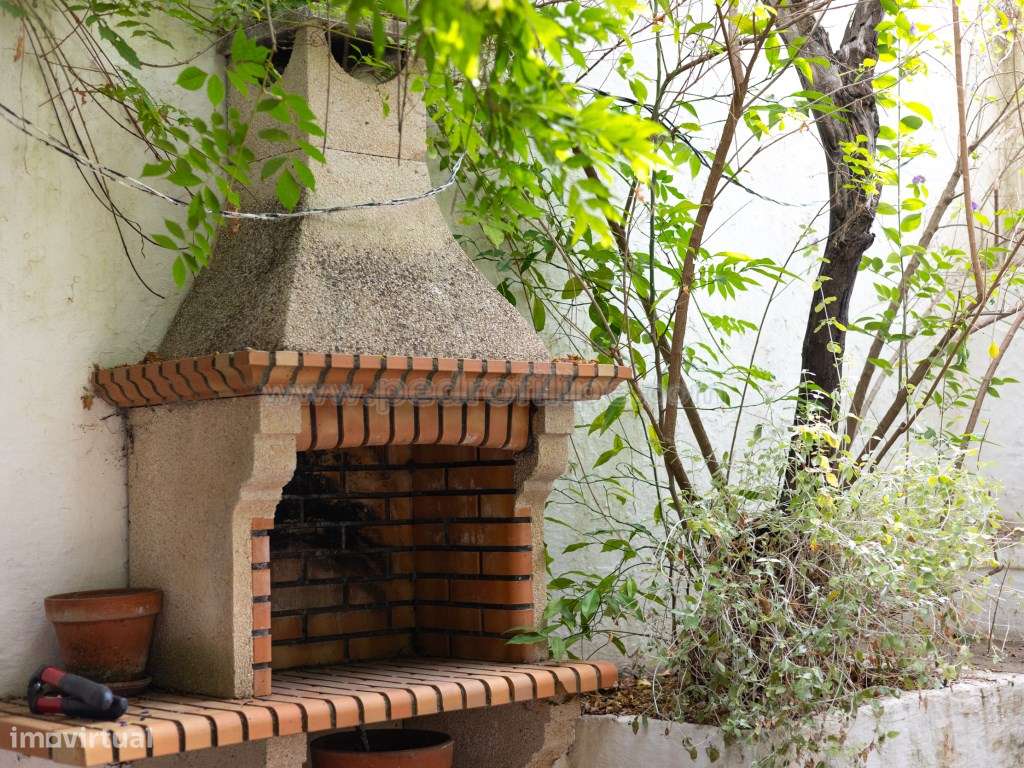 Charmosa Casa Histórica no Coração de Elvas-2