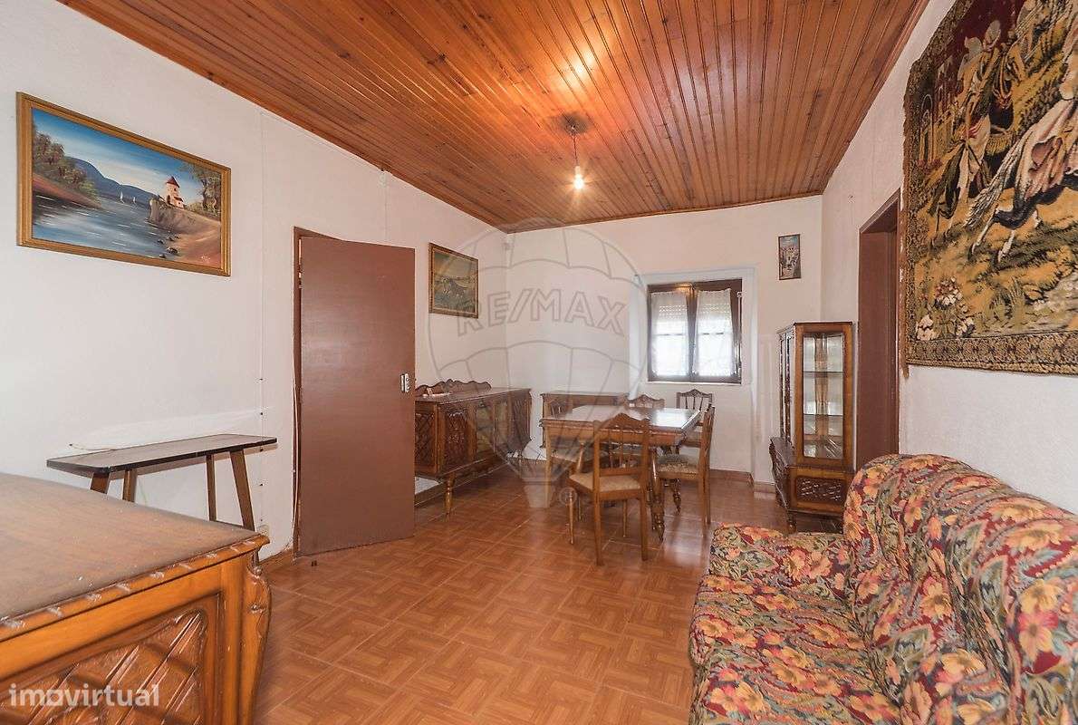 Moradia T2 para venda-4