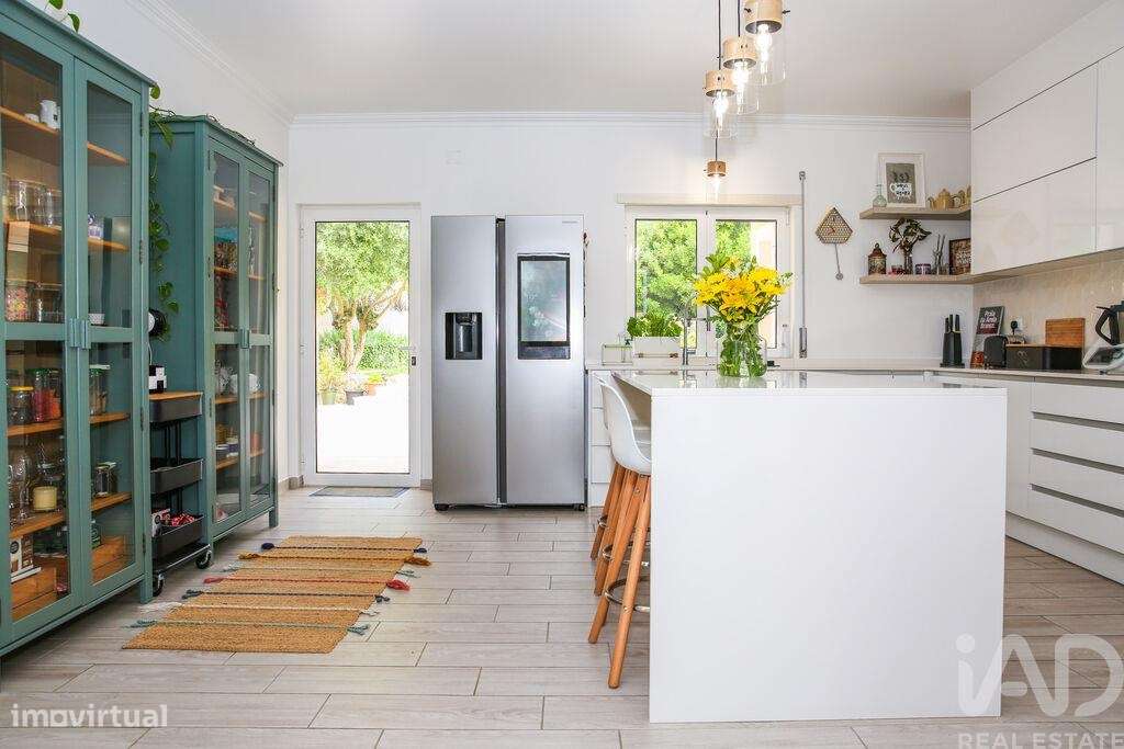 Casa / Villa T4 em São Bartolomeu dos Galegos e Moledo de 375,00 m2 - Grande imagem: 4/30