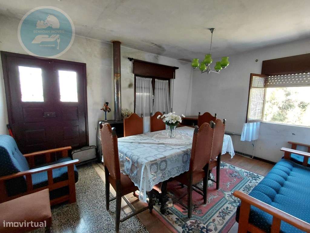 Casa Geminada T3 com Terreno Outerinho, Cabeceiras de Basto-15