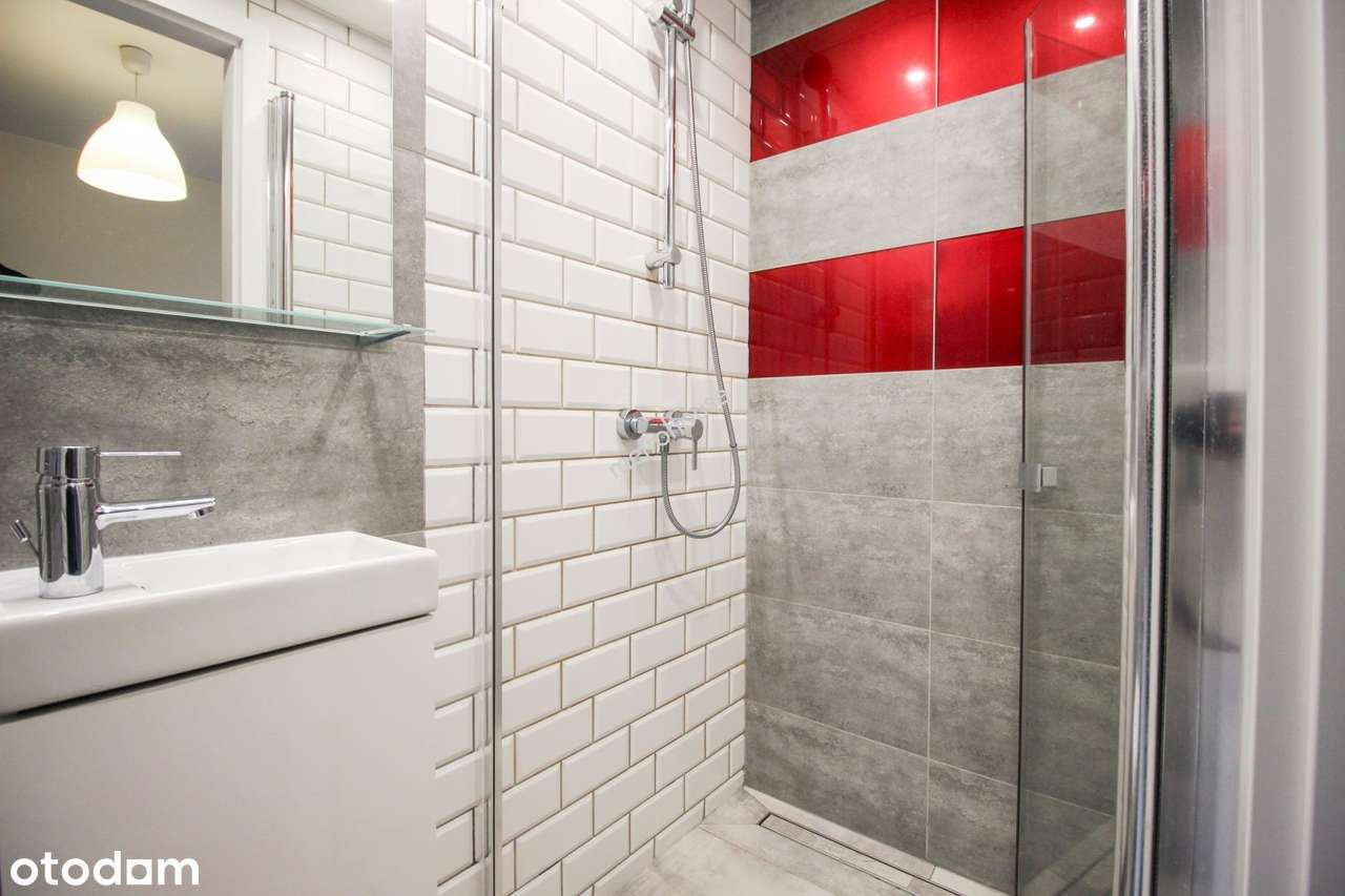 Parter, centrum, po remoncie – kawalerka idealna na start lub wynajem - Pełny obrazek: 4/10