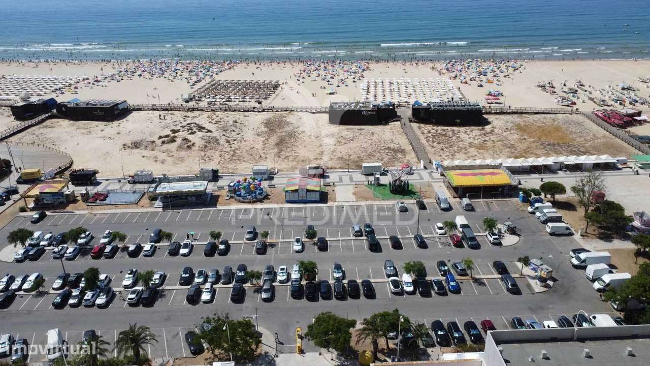 T3 duplex, segunda linha Monte Gordo, vista mar, praia 100m - Grande imagem: 2/12