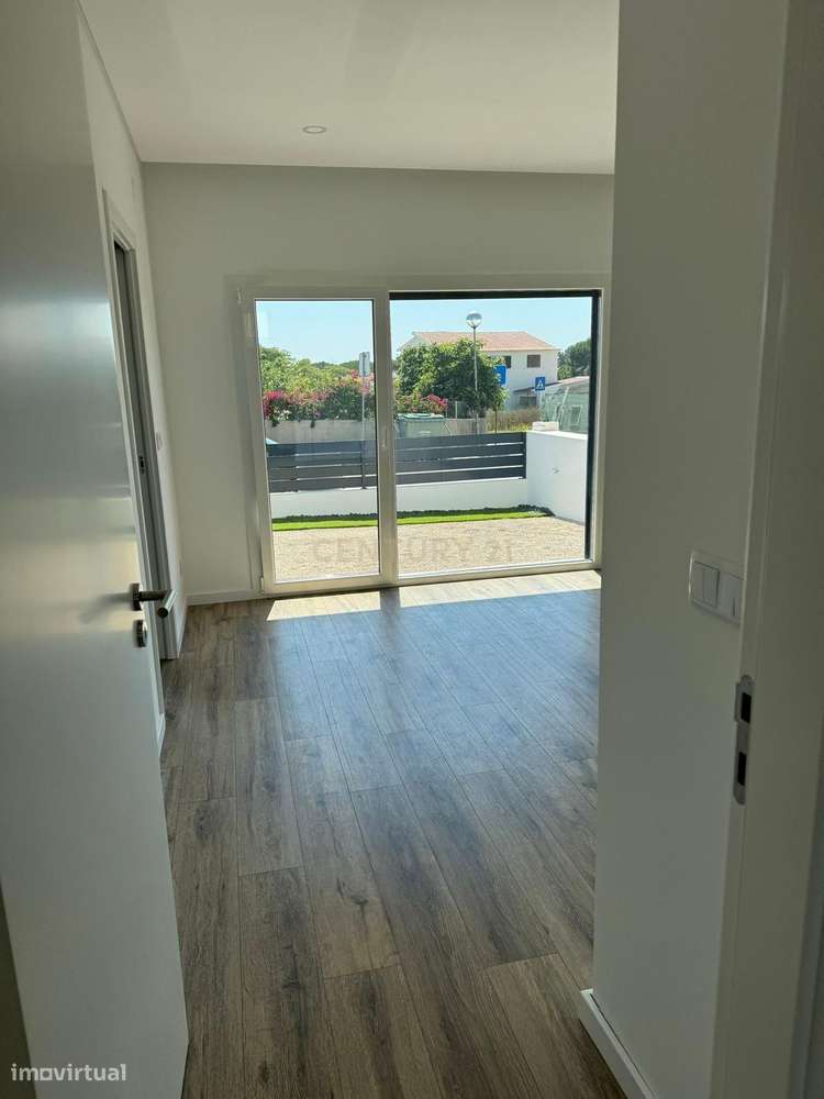 Moradia T3 de arquitetura contemporânea na Lagoa de Albufeira-13