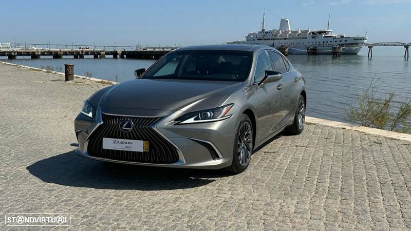 Lexus ES 300h Executive+ - 1