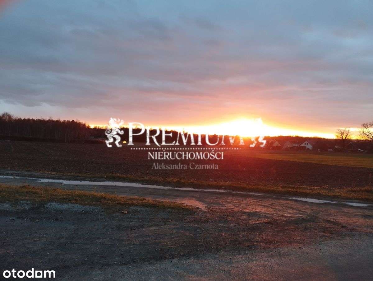 Piękna działka przy drodze asfaltowej, prąd,-1