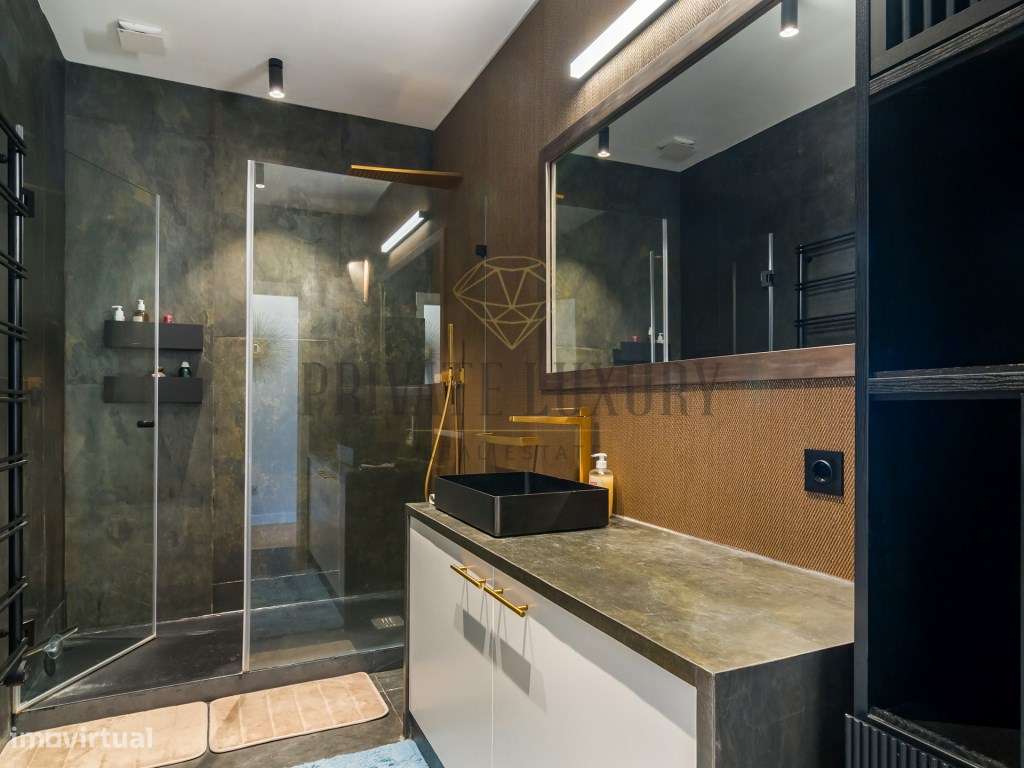 Luxury Apartamento T2 Duplex na Avenida-16