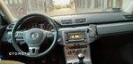 Volkswagen Passat 2.0 TDI Comfortline - 13