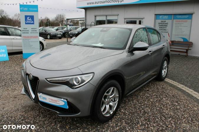 Alfa Romeo Stelvio - 4