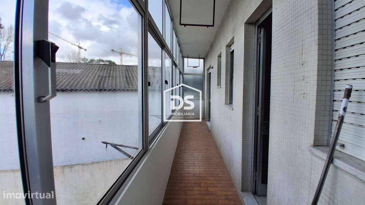 Apartamento T3 em Rio Tinto com Garagem Box - Grande imagem: 4/31