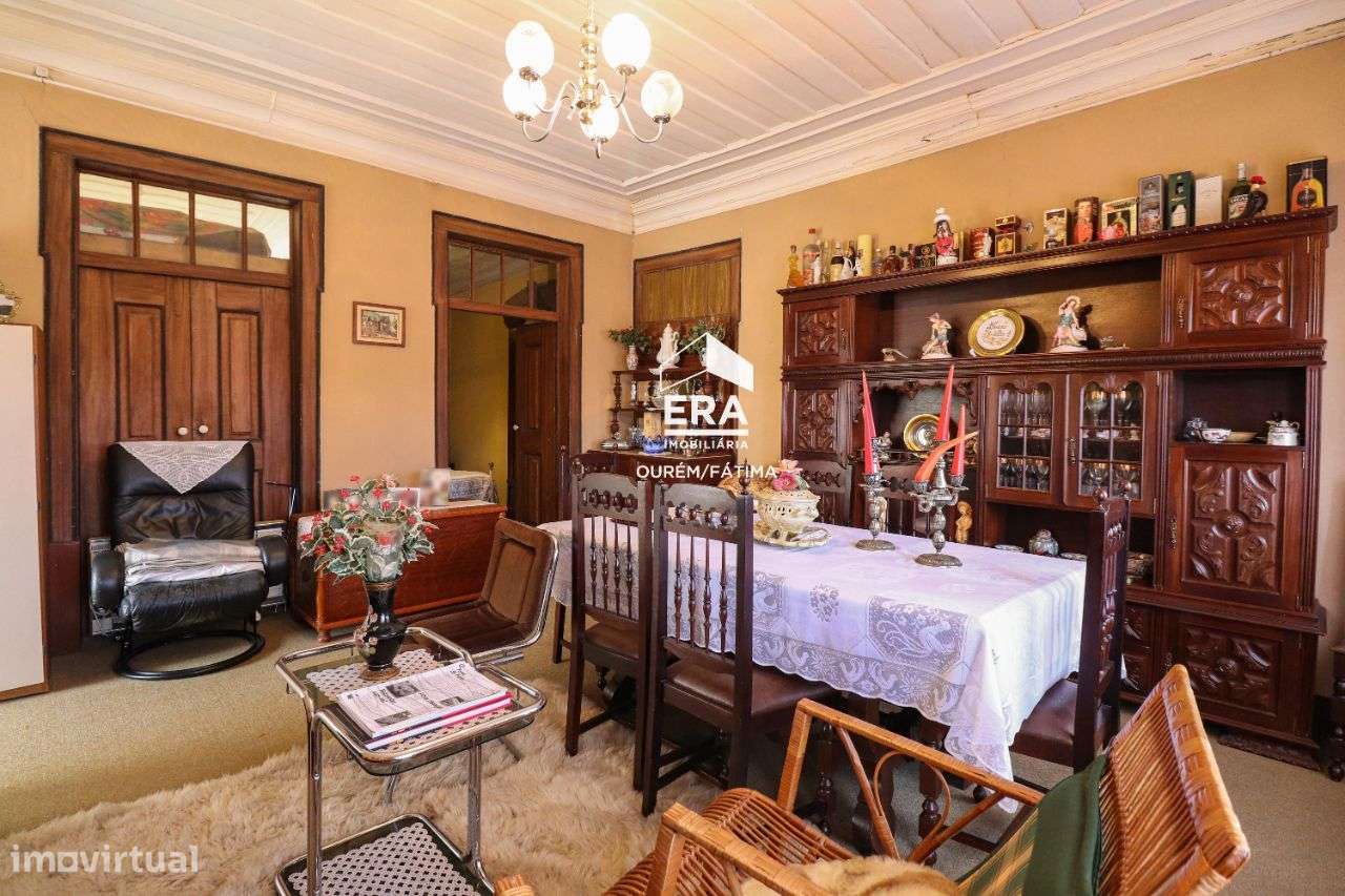 Moradia T3 localizada em Água Belas, Ferreira do Zêzere - Grande imagem: 4/34