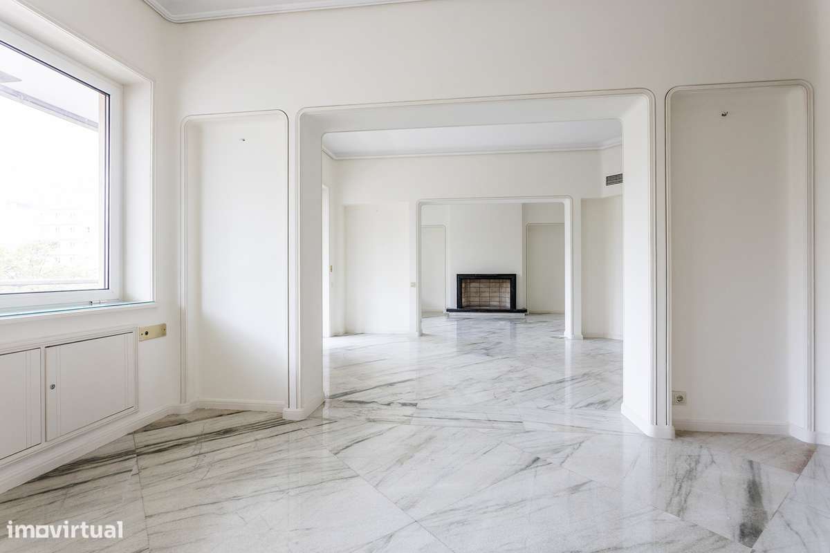 Fantástico T4 com garagem no Campo Pequeno - Grande imagem: 5/20