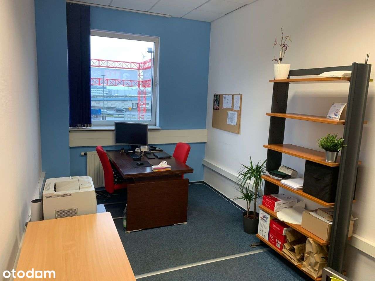 Lokal 15 m2, Meble ,Klimatyzacja, Parking, ochrona - Pełny obrazek: 1/5