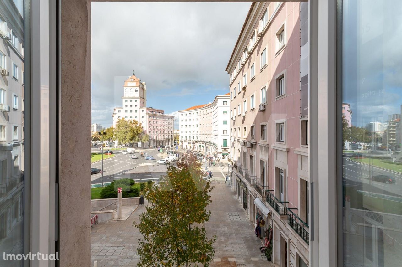 Apartamento  T1  -  Novo empreendimento na Praça do Areeiro, com jardi