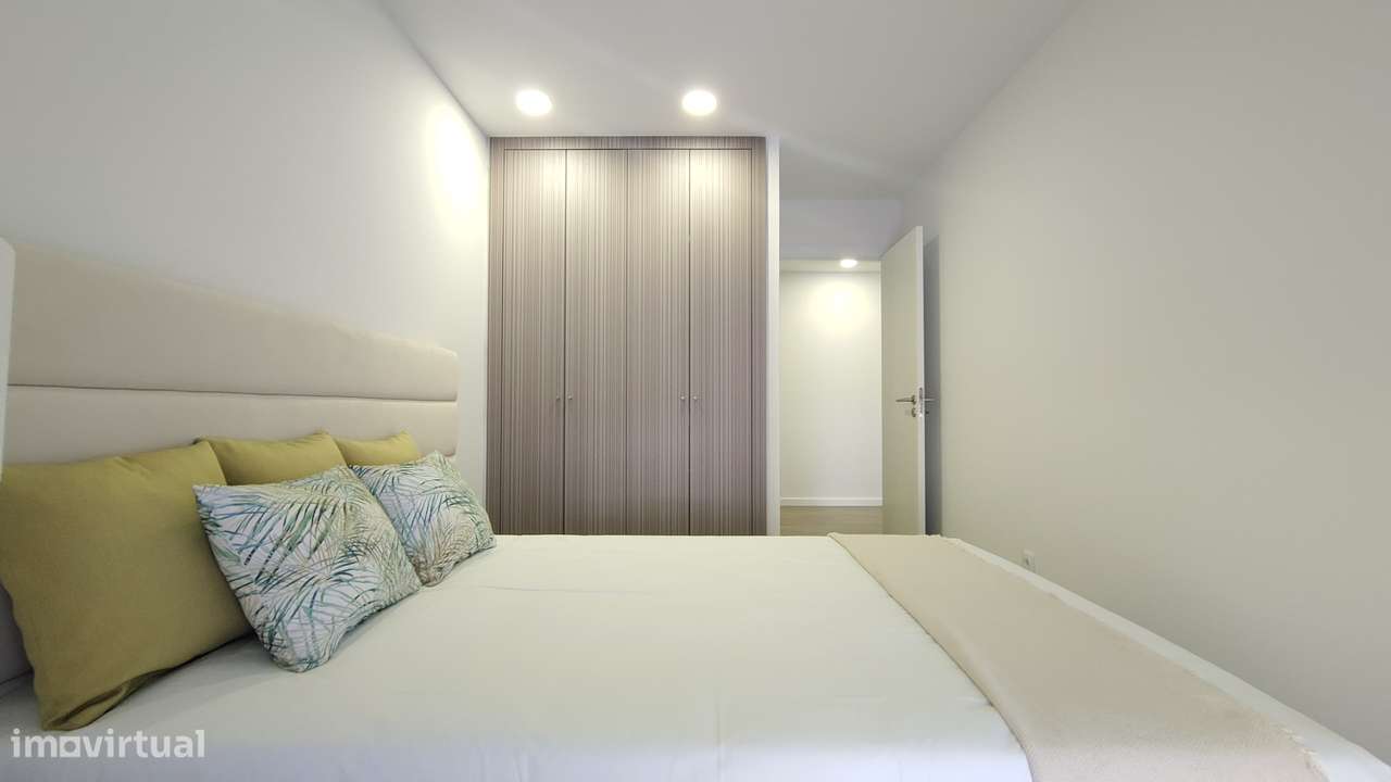 Último T3 de Último Piso, Garagem p/ 2 carros e Varanda | São João Ver-20