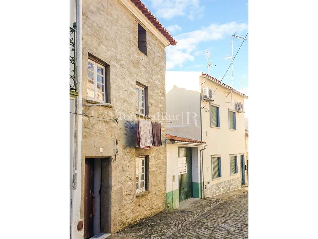 Moradia em xisto totalmente mobilada, próxima das Termas de Monfort... - Grande imagem: 3/36