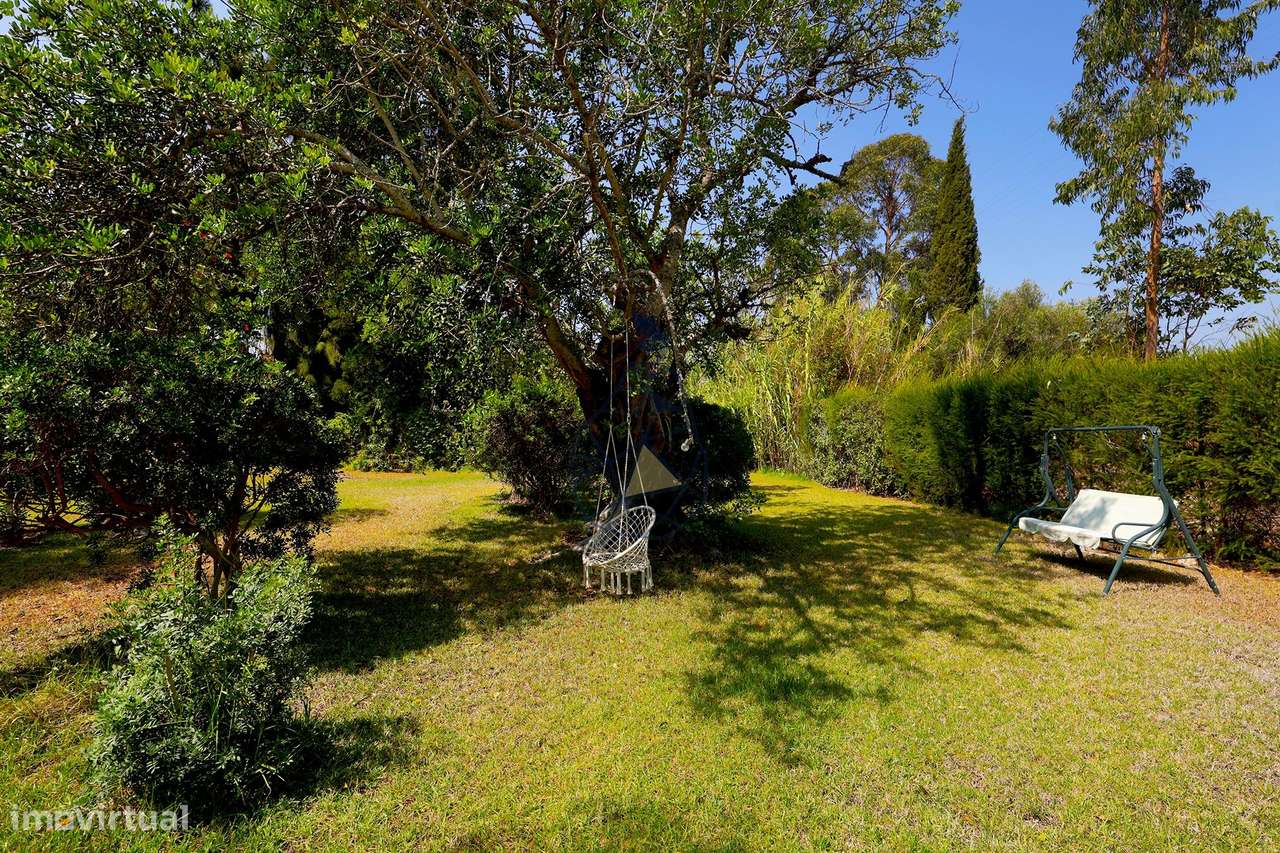 Moradia T3 com Piscina e Jardim + Anexo Urbanização Serra e Mar - Port-55