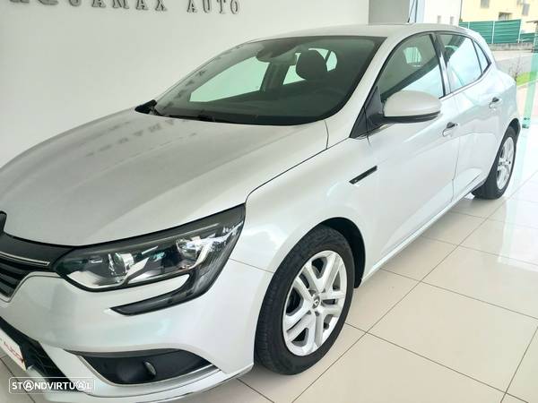 Renault Mégane 1.5 Blue dCi Limited - 23