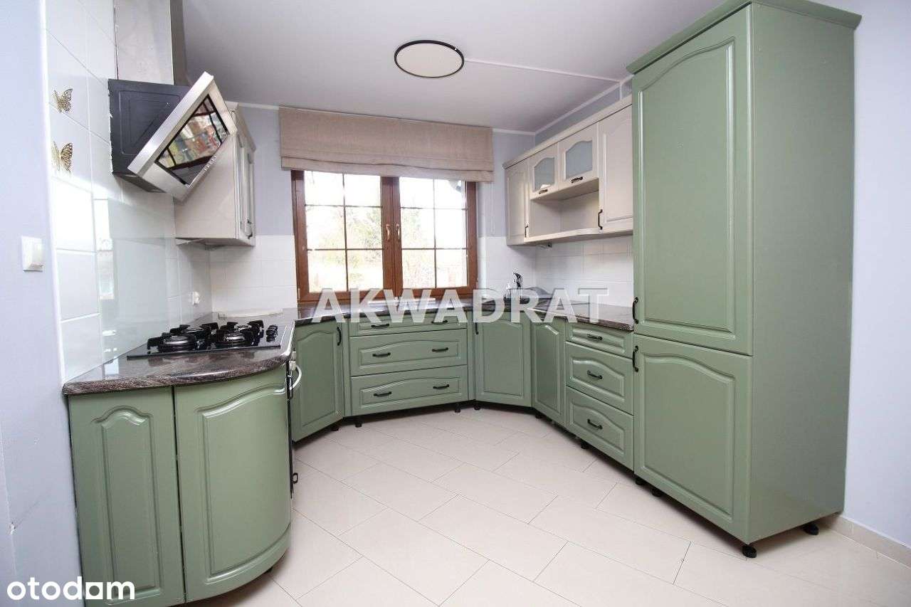 Dom w zabudowie szeregowej Piaskowa Góra-3