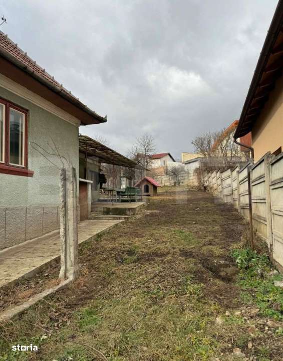 Casa de vanzare – 601 mp teren + 70 mp locuinta, zona linistita Damb - Imagine principală: 4/7