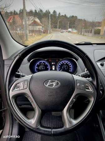 Hyundai ix35 2.0 CRDi 4WD Automatik Style - 17