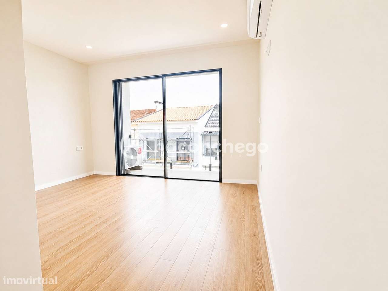 Apartamento T4 duplex com garagem e equipado Arcozelo Barcelos-11
