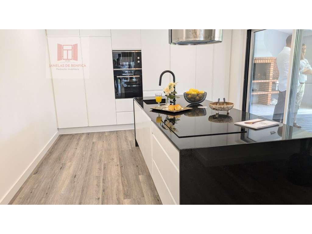 Herdade Aroeira, V4 c/ piscina e jardins-8