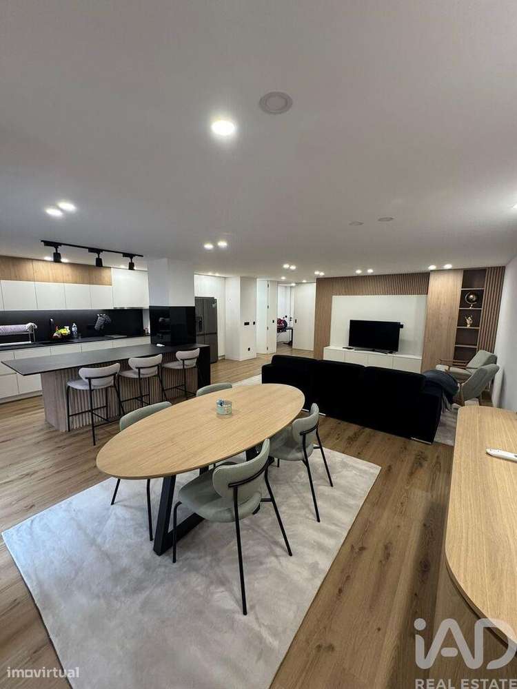 Apartamento T3 em Paranhos de 134,00 m2 - Grande imagem: 2/12