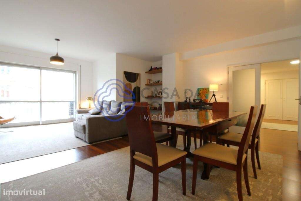 Apartamento 100% renovado com 213,5m2  à Boavista e centro do Porto - Grande imagem: 1/43