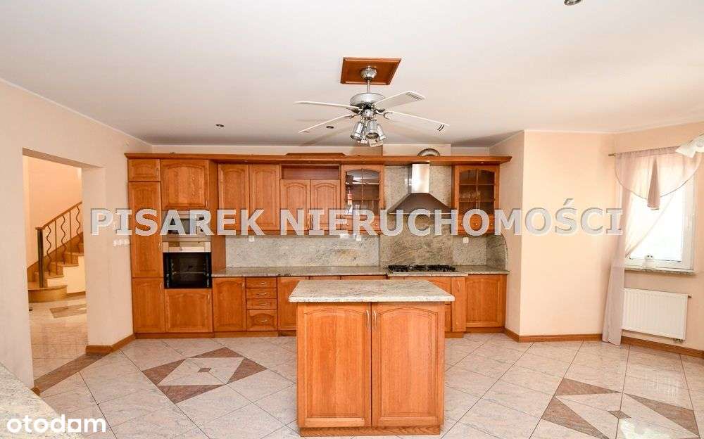 Duży komfortowy dom w Konstancinie-4