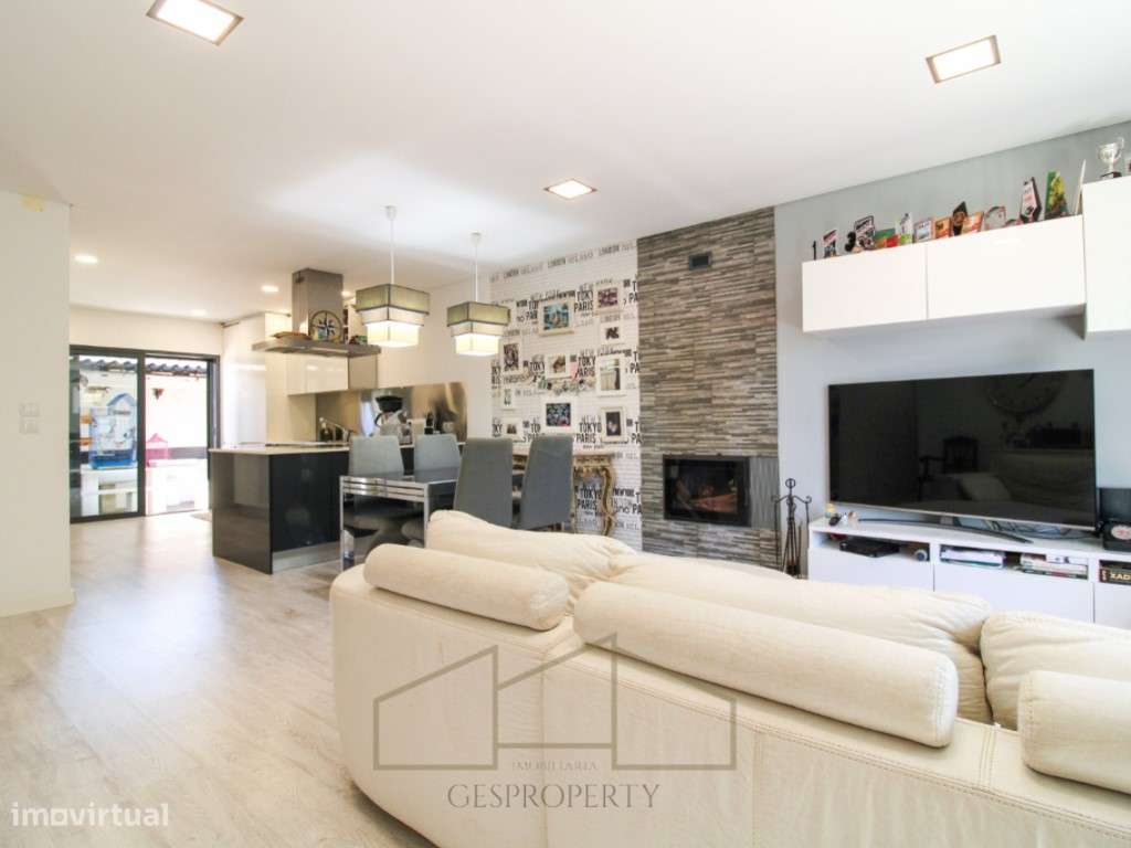 Moradia Térrea Isolada T3 - Lote de 596m2 na Aroeira-6