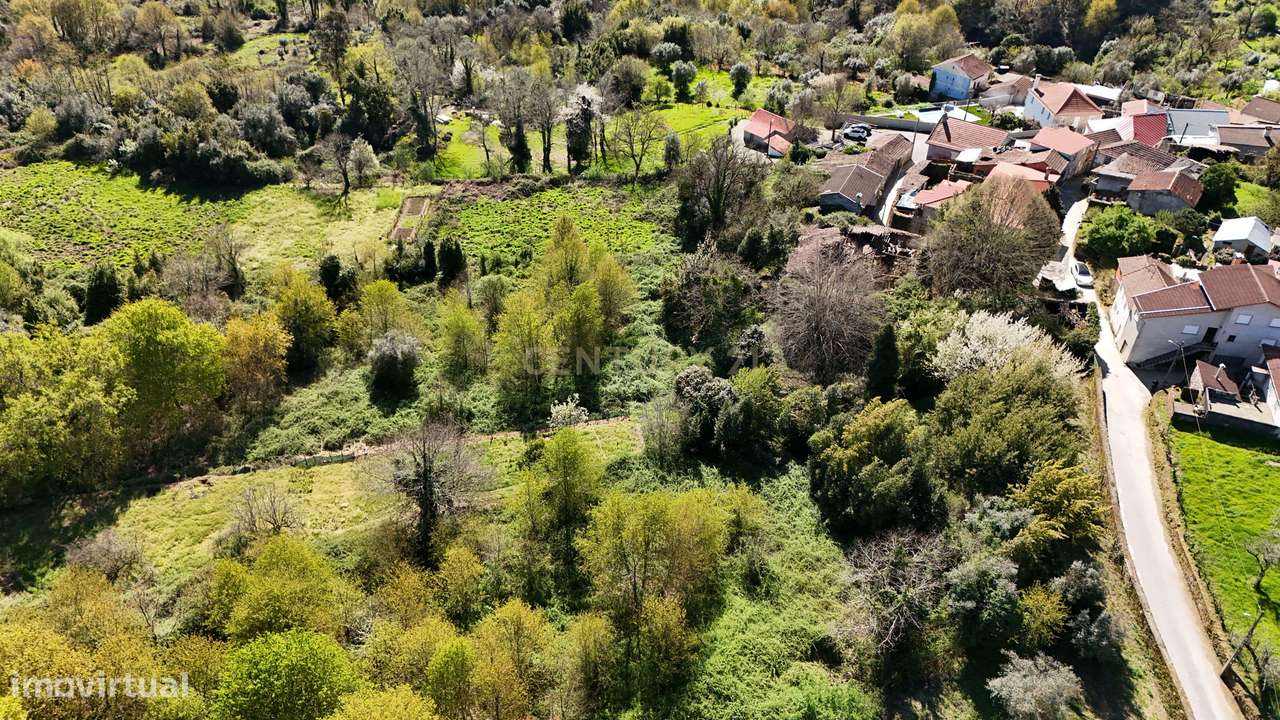 Propriedade para recuperação em Viseu-10